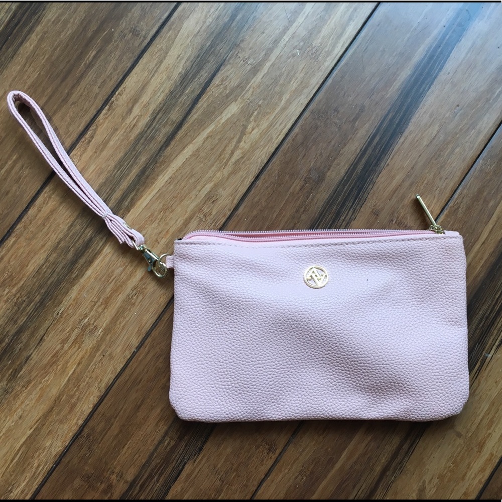 Adrienne Vittalini Smartphone Charging Wristlet